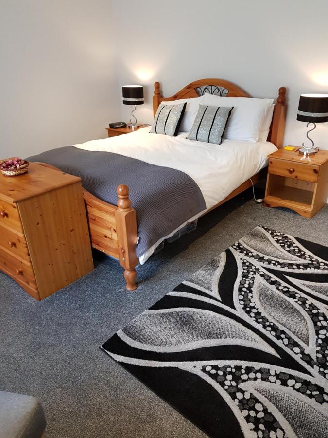 インヴァーゴードン Delny Muir House Bed & Breakfast エクステリア 写真